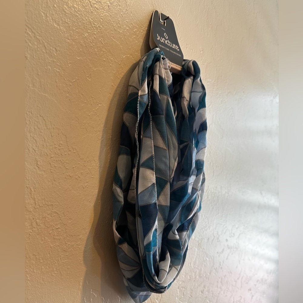 NWT Infinity Scarf​​ - Picture 3 of 3